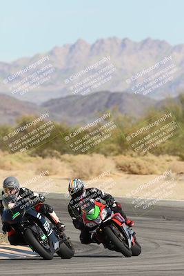 media/Nov-16-2025-Race Pace (Sun) [[8c5fa54630]]/Non Verified Riders (1st 20 Minutes)/2-Turn 10 (1010am)/